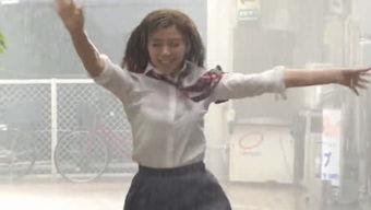 娱乐吃瓜酱散步